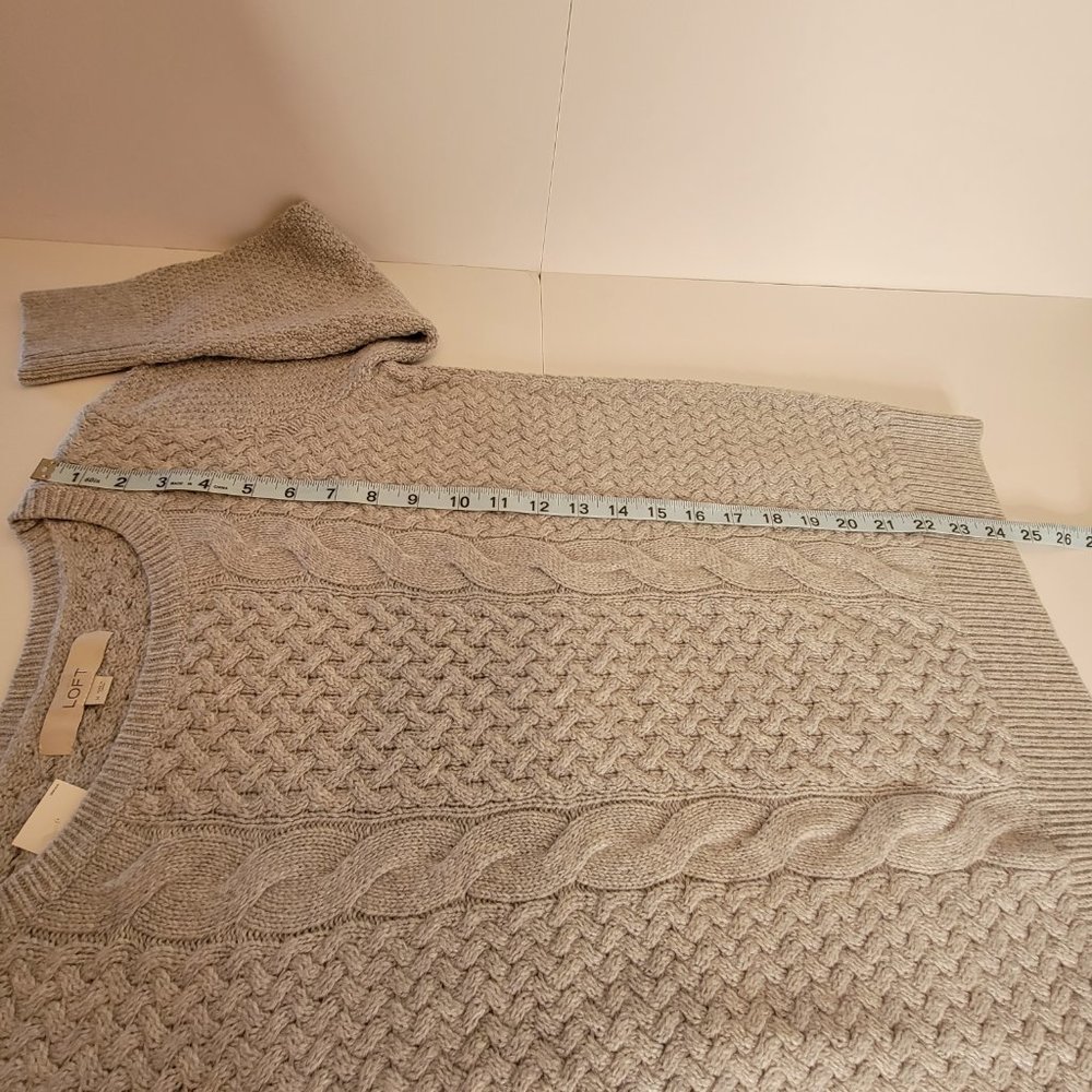 NEW, LOFT Multi Cable Design, Loose Fit, Ladies Grey Crew Neck Sweater, Size M - Picture 6 of 11